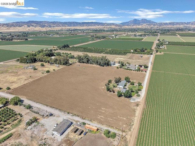 1700 Eureka Ave, Brentwood, CA 94513