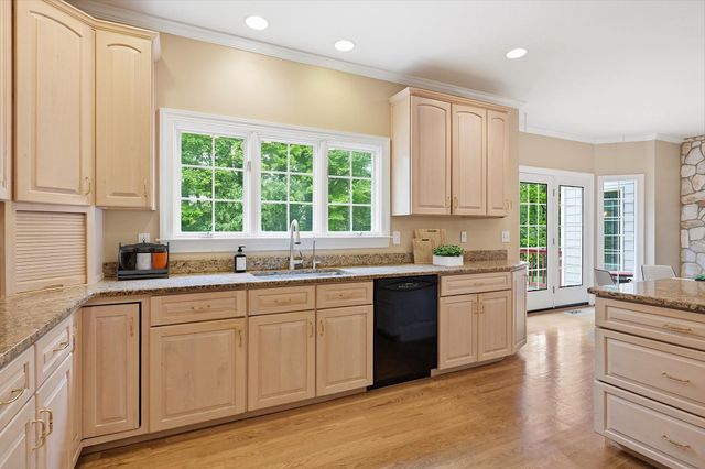 206 VERNET DR, Hockessin, DE 19707