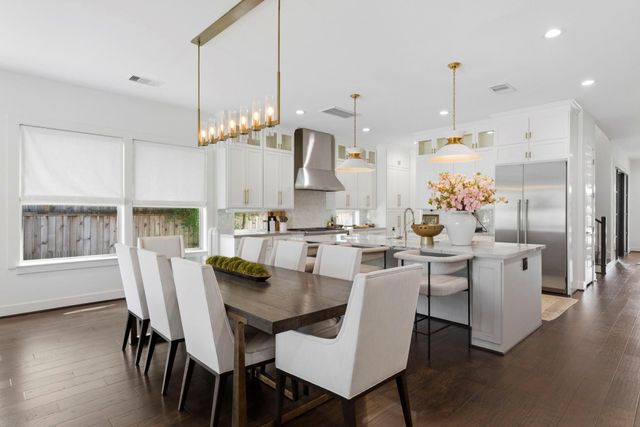 802 W 30th Street, Houston, TX 77018