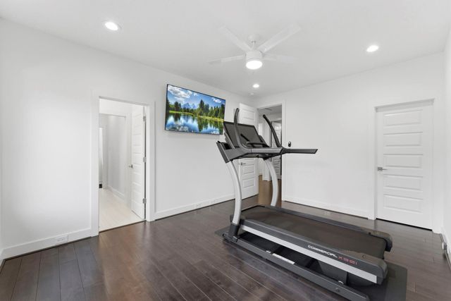 802 W 30th Street, Houston, TX 77018