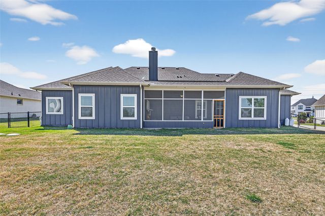 1506 Back Stretch Road, Justin, TX 76247