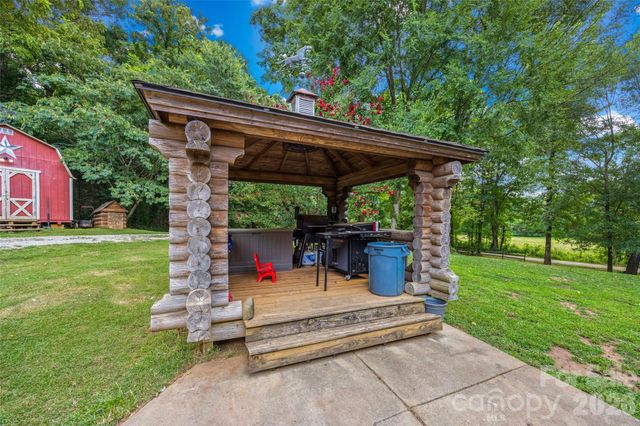 3448 Center Road, Chester, SC 29706