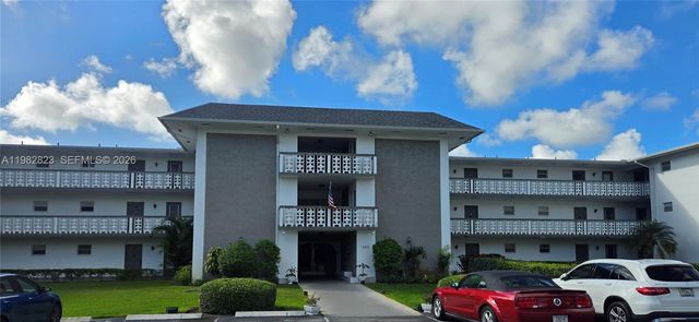 1201 Hillcrest Ct 302, Hollywood, FL 33021