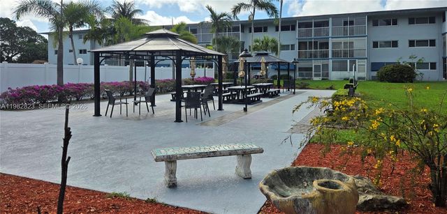 1201 Hillcrest Ct 302, Hollywood, FL 33021