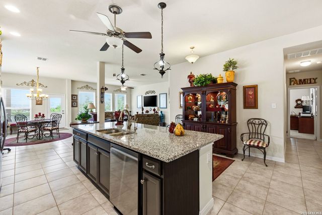 1339 Taubenfeld, San Antonio, TX 78260