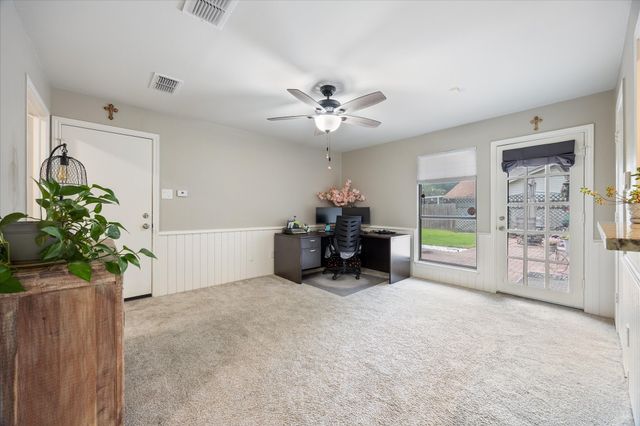 1910 Vista Oaks Drive, Carrollton, TX 75007