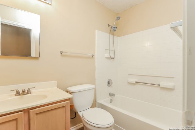 1238 Stone Branch, New Braunfels, TX 78130