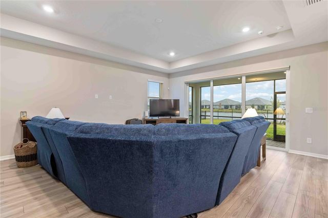 17408 SAVORY MIST CIRCLE, Lakewood Ranch, FL 34211