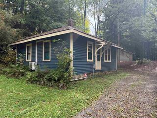 N11364 HWY P, Iola, WI 54945