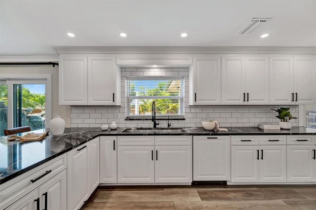 5841 106TH TERRACE N, Pinellas Park, FL 33782