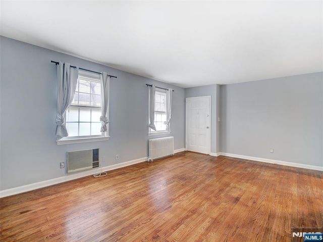 251 Elmwood Avenue C, Maplewood, NJ 07040