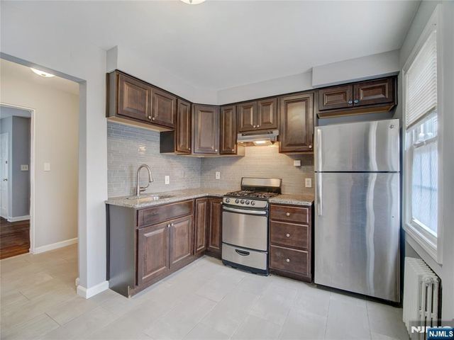 251 Elmwood Avenue C, Maplewood, NJ 07040