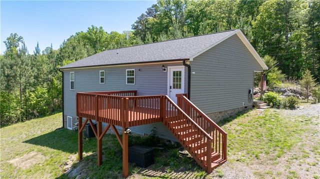 5280 Tabernacle School Road, Asheboro, NC 27205