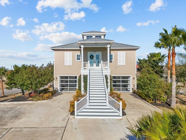 2727 E Bayshore Drive Drive, San Leon, TX 77539