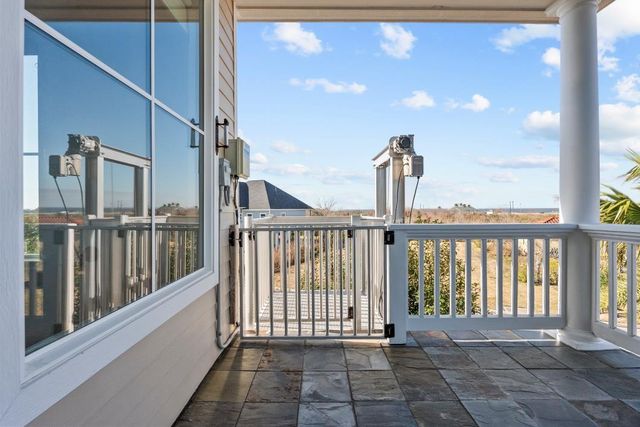 2727 E Bayshore Drive Drive, San Leon, TX 77539