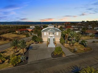 2727 E Bayshore Drive Drive, San Leon, TX 77539