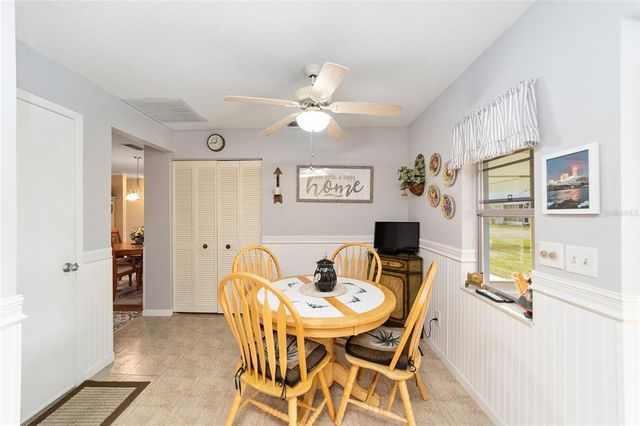 8420 SW 93 LANE E, Ocala, FL 34481