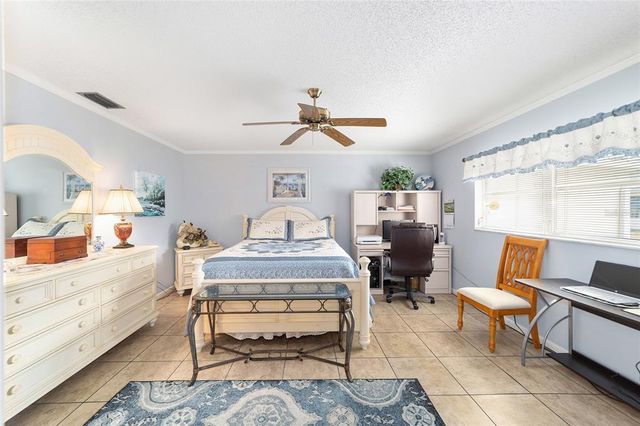 8420 SW 93 LANE E, Ocala, FL 34481