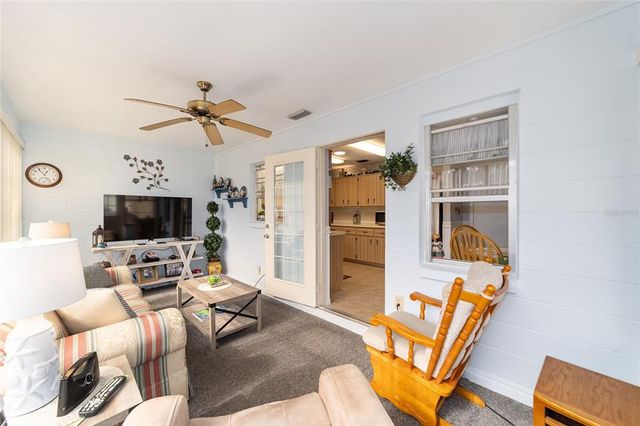 8420 SW 93 LANE E, Ocala, FL 34481