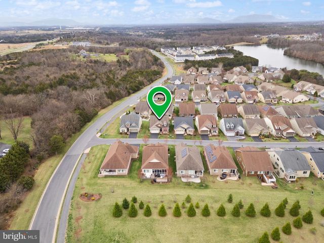 103 CLOAK LN, Lake Frederick, VA 22630