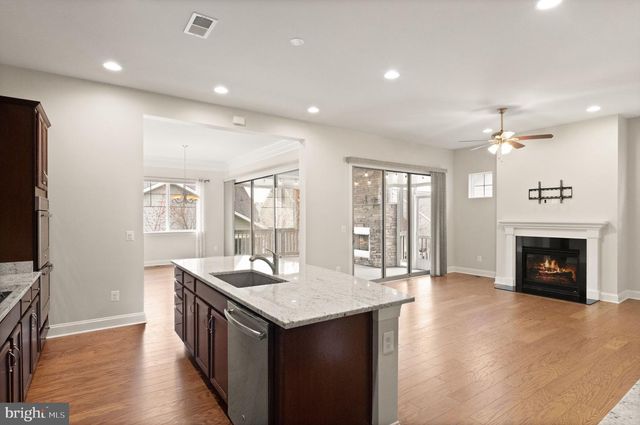 103 CLOAK LN, Lake Frederick, VA 22630