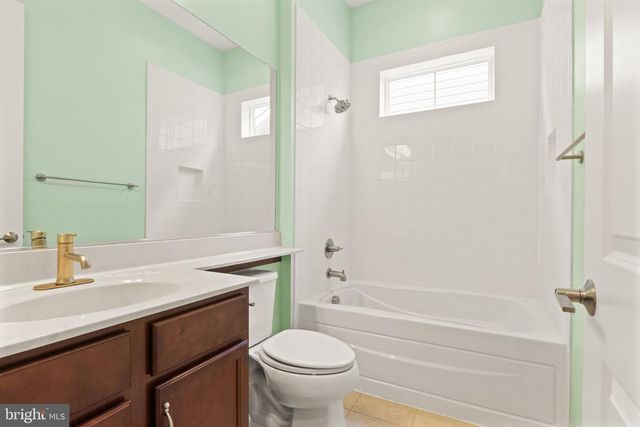 103 CLOAK LN, Lake Frederick, VA 22630