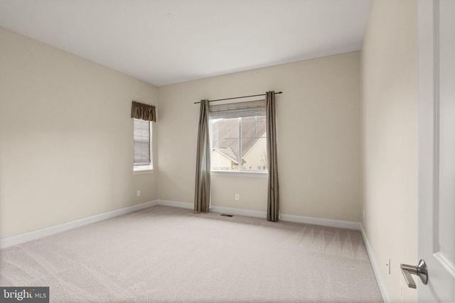 103 CLOAK LN, Lake Frederick, VA 22630