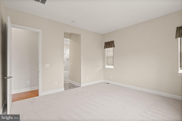 103 CLOAK LN, Lake Frederick, VA 22630