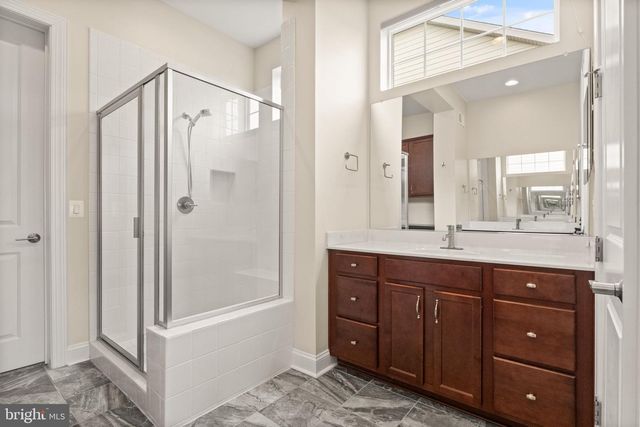 103 CLOAK LN, Lake Frederick, VA 22630