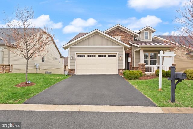 103 CLOAK LN, Lake Frederick, VA 22630