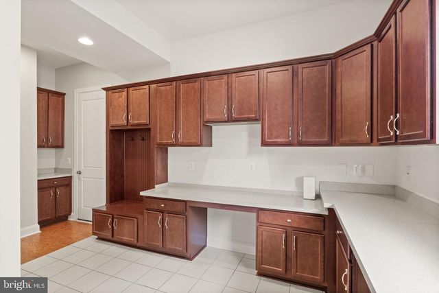 103 CLOAK LN, Lake Frederick, VA 22630