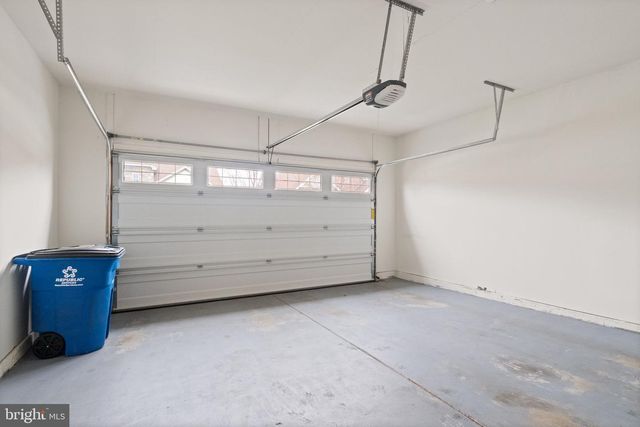 103 CLOAK LN, Lake Frederick, VA 22630