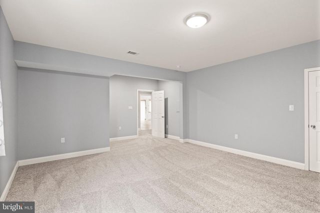 103 CLOAK LN, Lake Frederick, VA 22630