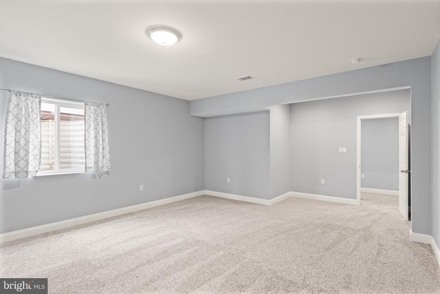 103 CLOAK LN, Lake Frederick, VA 22630