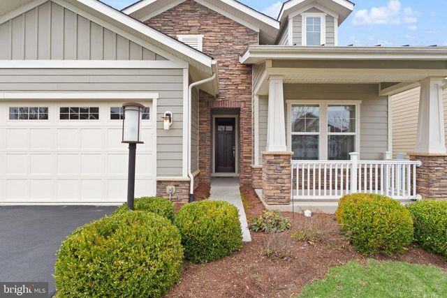 103 CLOAK LN, Lake Frederick, VA 22630