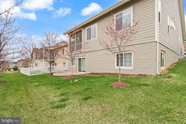 103 CLOAK LN, Lake Frederick, VA 22630