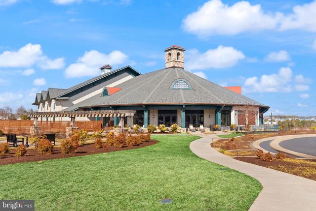 103 CLOAK LN, Lake Frederick, VA 22630