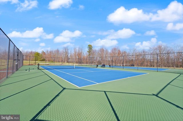 103 CLOAK LN, Lake Frederick, VA 22630