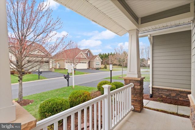 103 CLOAK LN, Lake Frederick, VA 22630