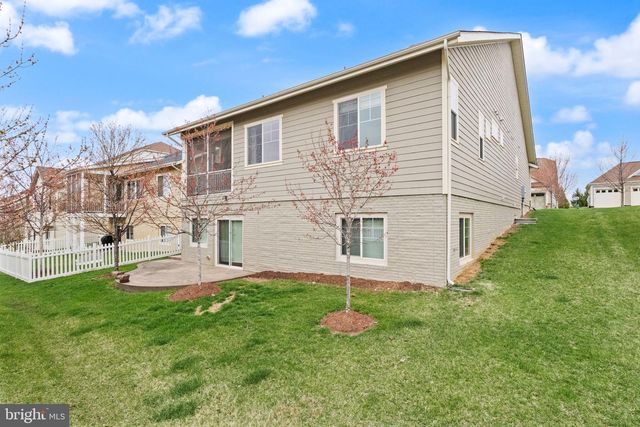 103 CLOAK LN, Lake Frederick, VA 22630