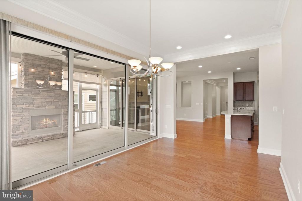 103 CLOAK LN, Lake Frederick, VA 22630