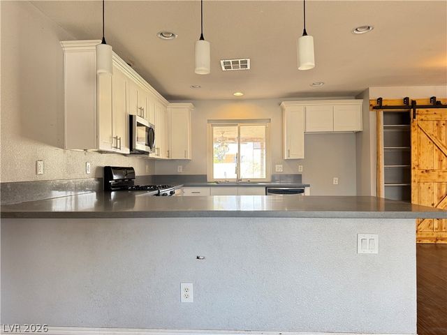 725 Morrocco Drive, Henderson, NV 89002