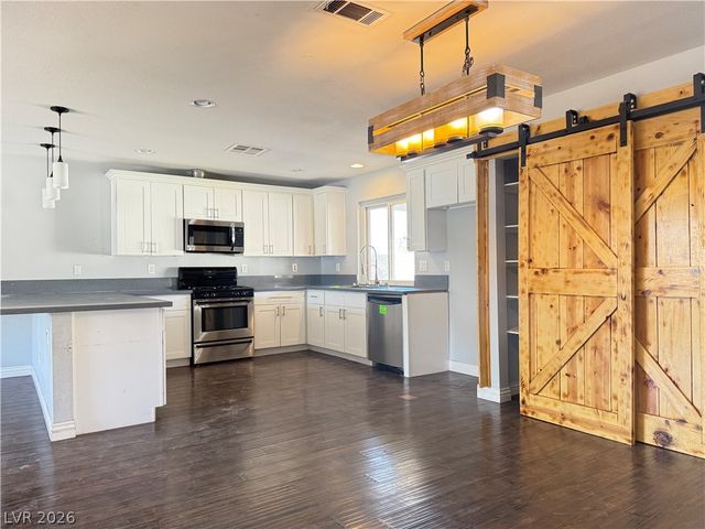 725 Morrocco Drive, Henderson, NV 89002