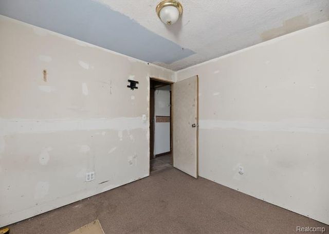 1702 N M- 43 Highway, Hastings, MI 49058