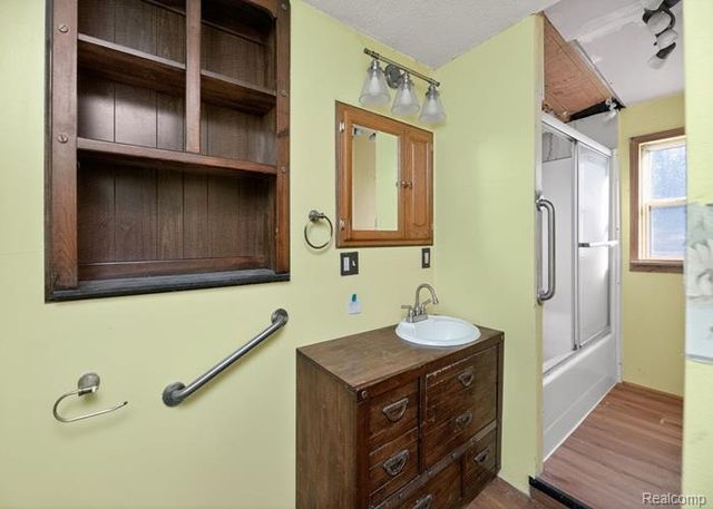 1702 N M- 43 Highway, Hastings, MI 49058