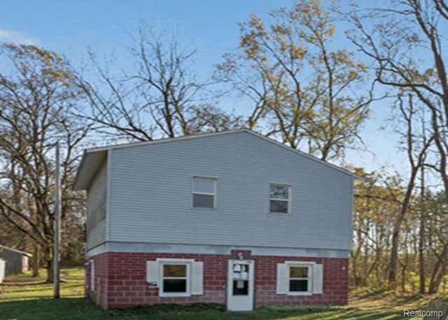 1702 N M- 43 Highway, Hastings, MI 49058