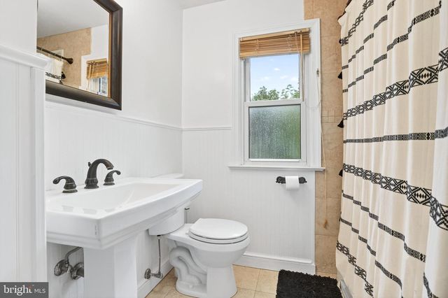 421 CORBIN RD, York, PA 17403