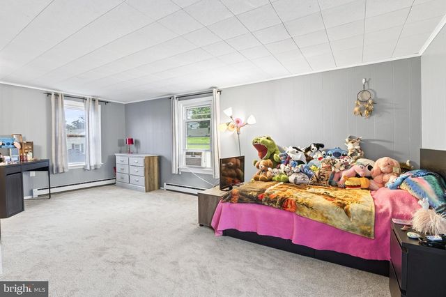 421 CORBIN RD, York, PA 17403