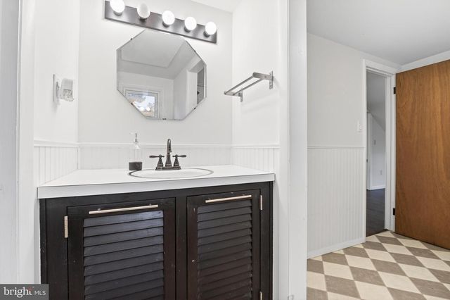 421 CORBIN RD, York, PA 17403