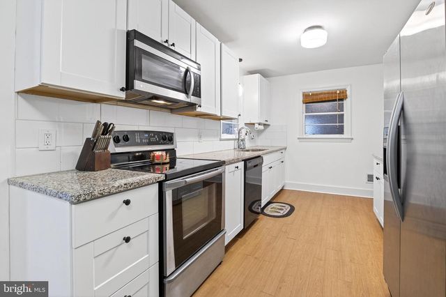 421 CORBIN RD, York, PA 17403